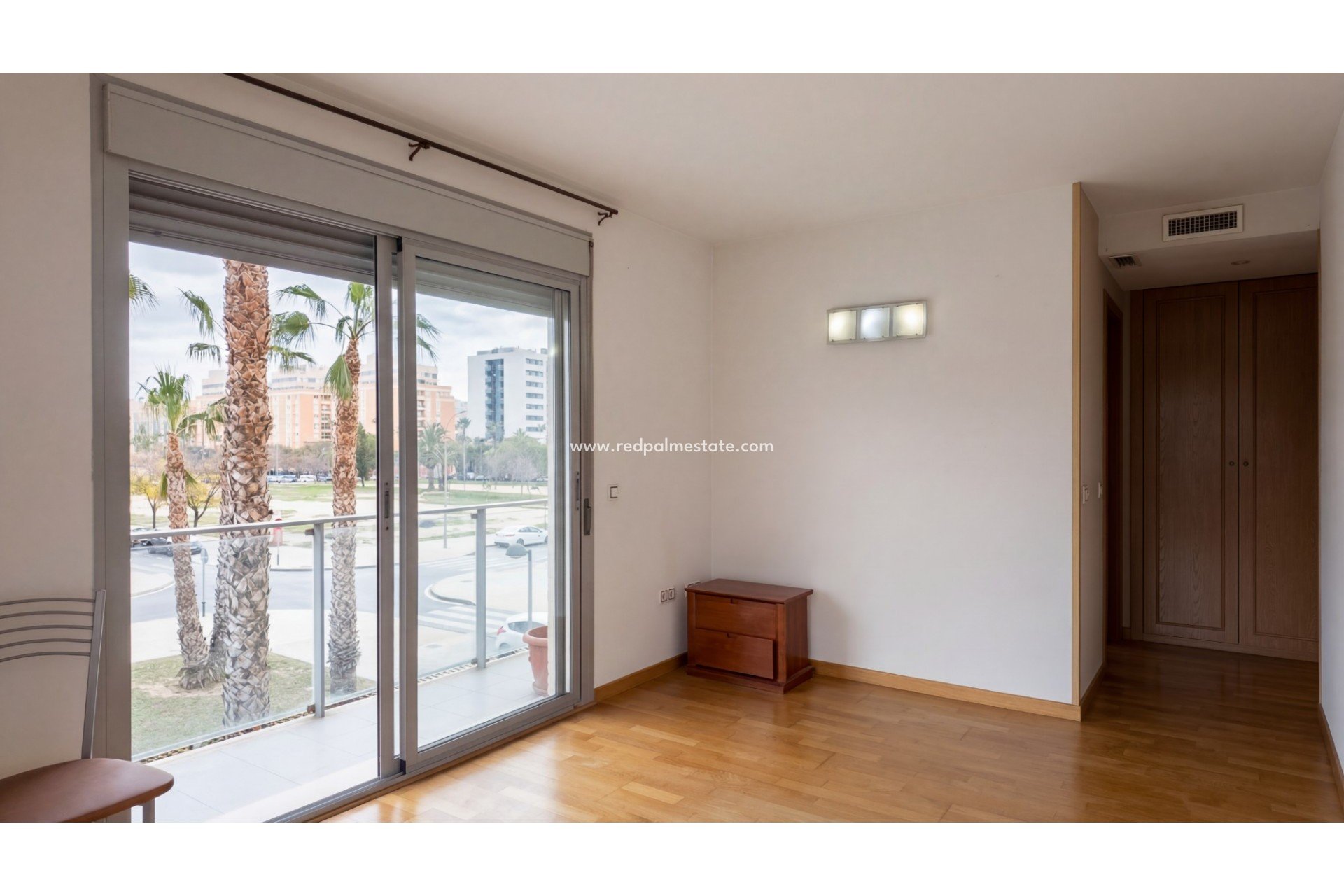 Videresalg - Leilighet -
Alicante - Garbinet