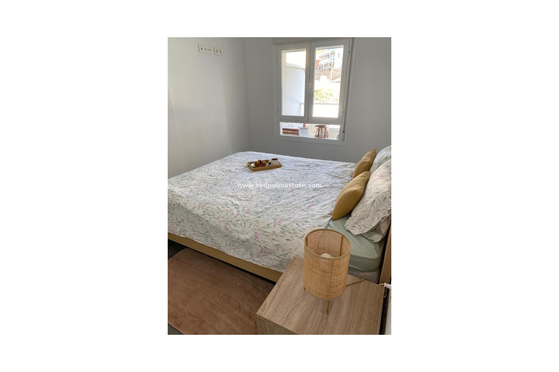Videresalg - Leilighet -
Orihuela Costa - Campoamor