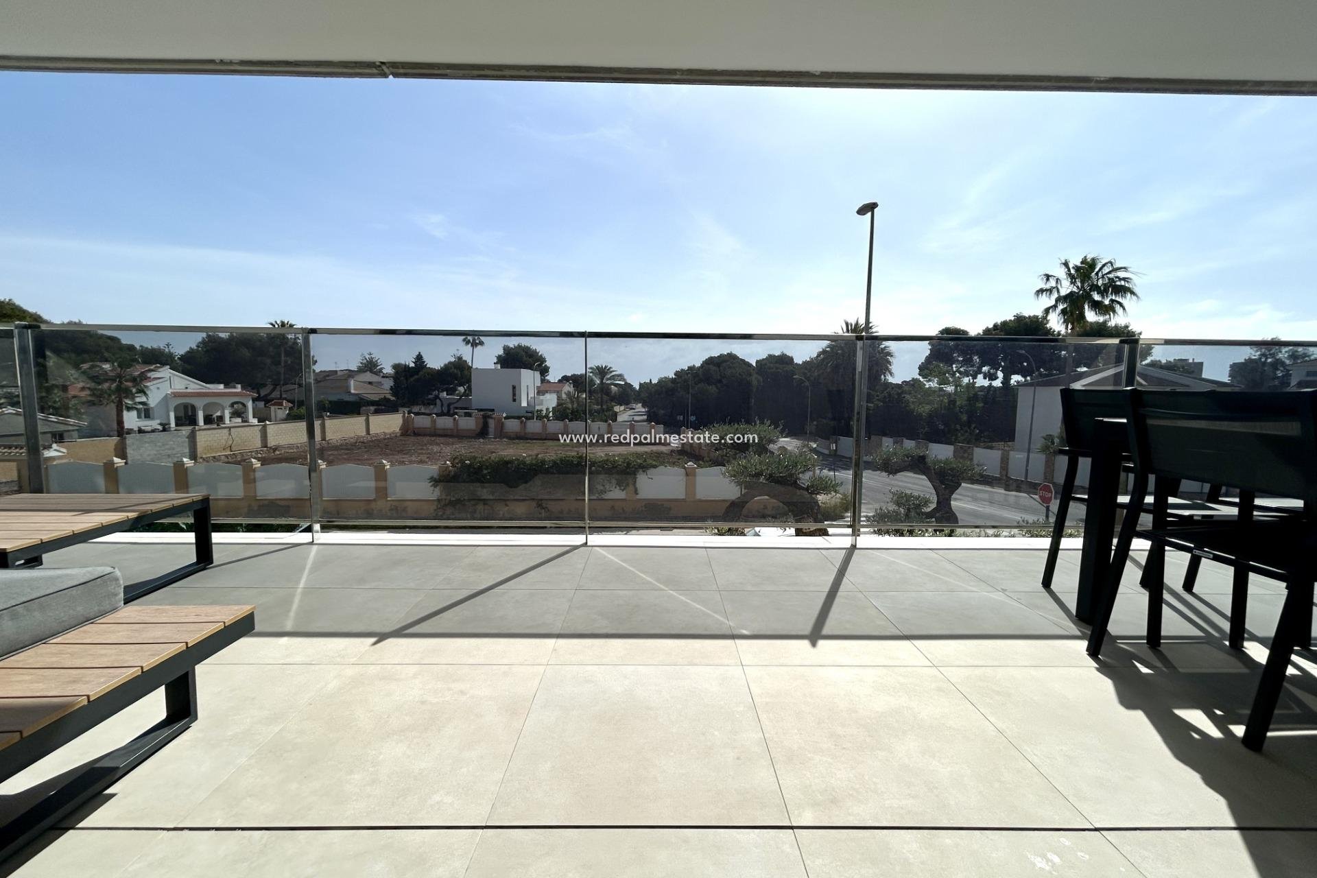 Videresalg - Leilighet -
Orihuela Costa - Campoamor