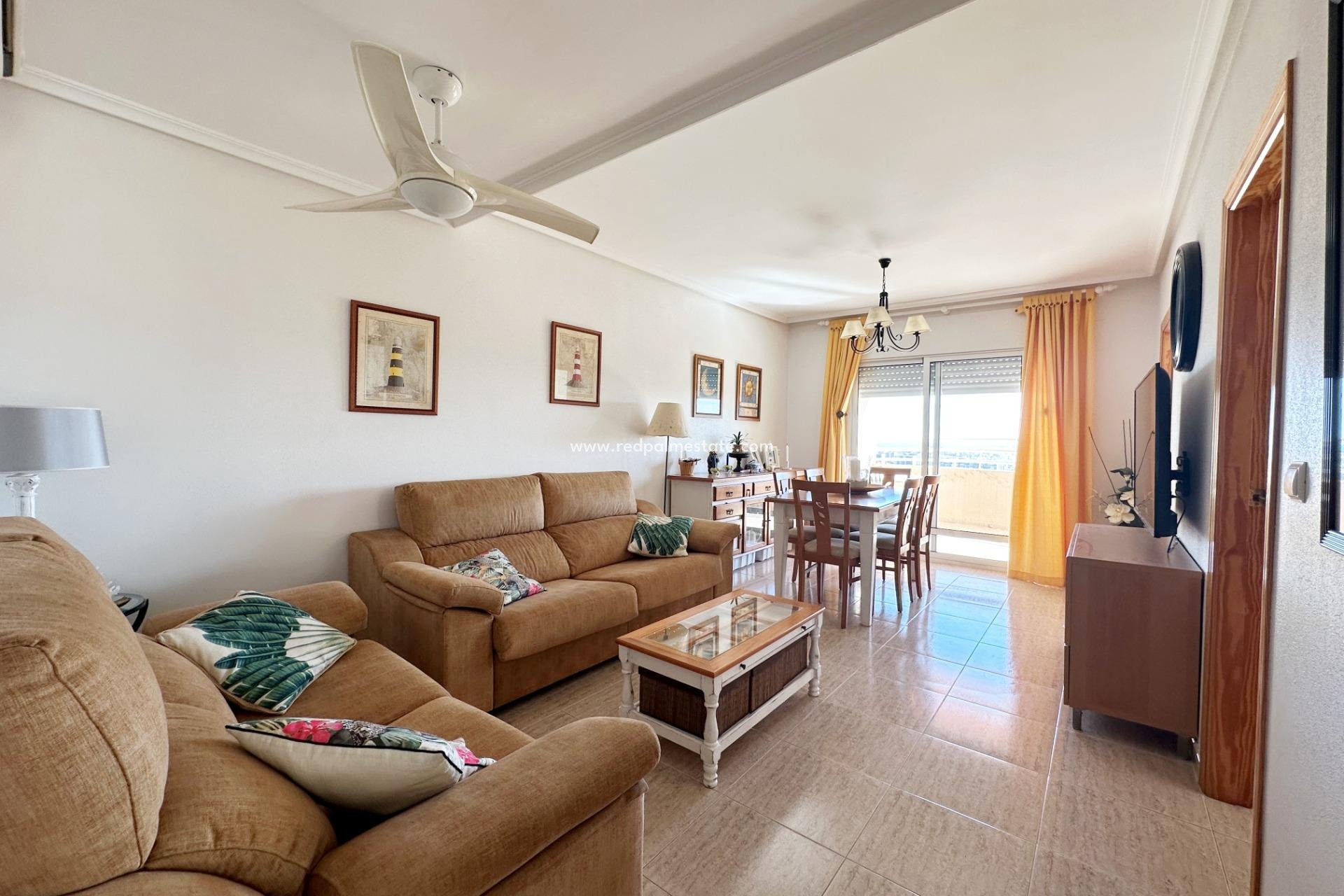 Videresalg - Leilighet -
Orihuela Costa - Campoamor