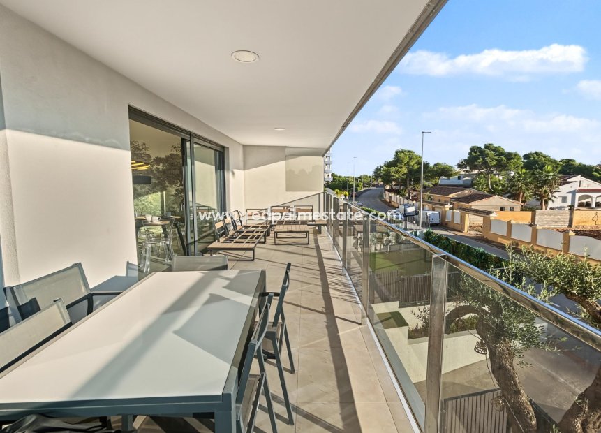 Videresalg - Leilighet -
Orihuela Costa - Campoamor