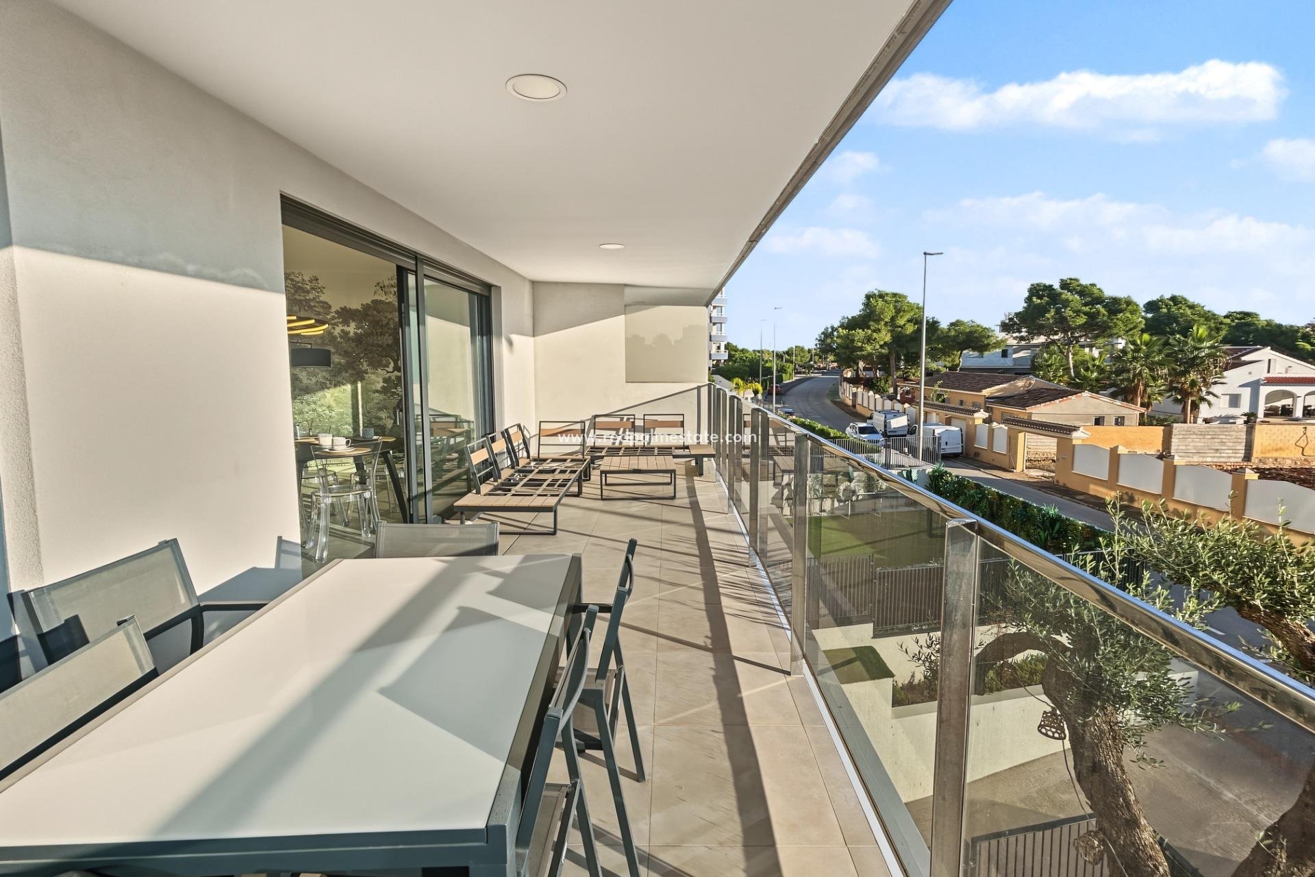 Videresalg - Leilighet -
Orihuela Costa - Campoamor