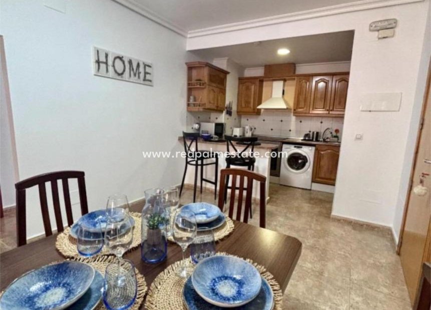 Videresalg - Leilighet -
Orihuela Costa - Campoamor