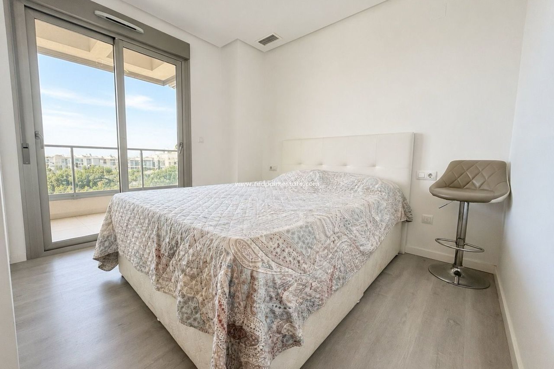 Videresalg - Leilighet -
Orihuela Costa - Inland