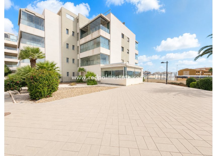 Videresalg - Leilighet -
Orihuela Costa - Inland