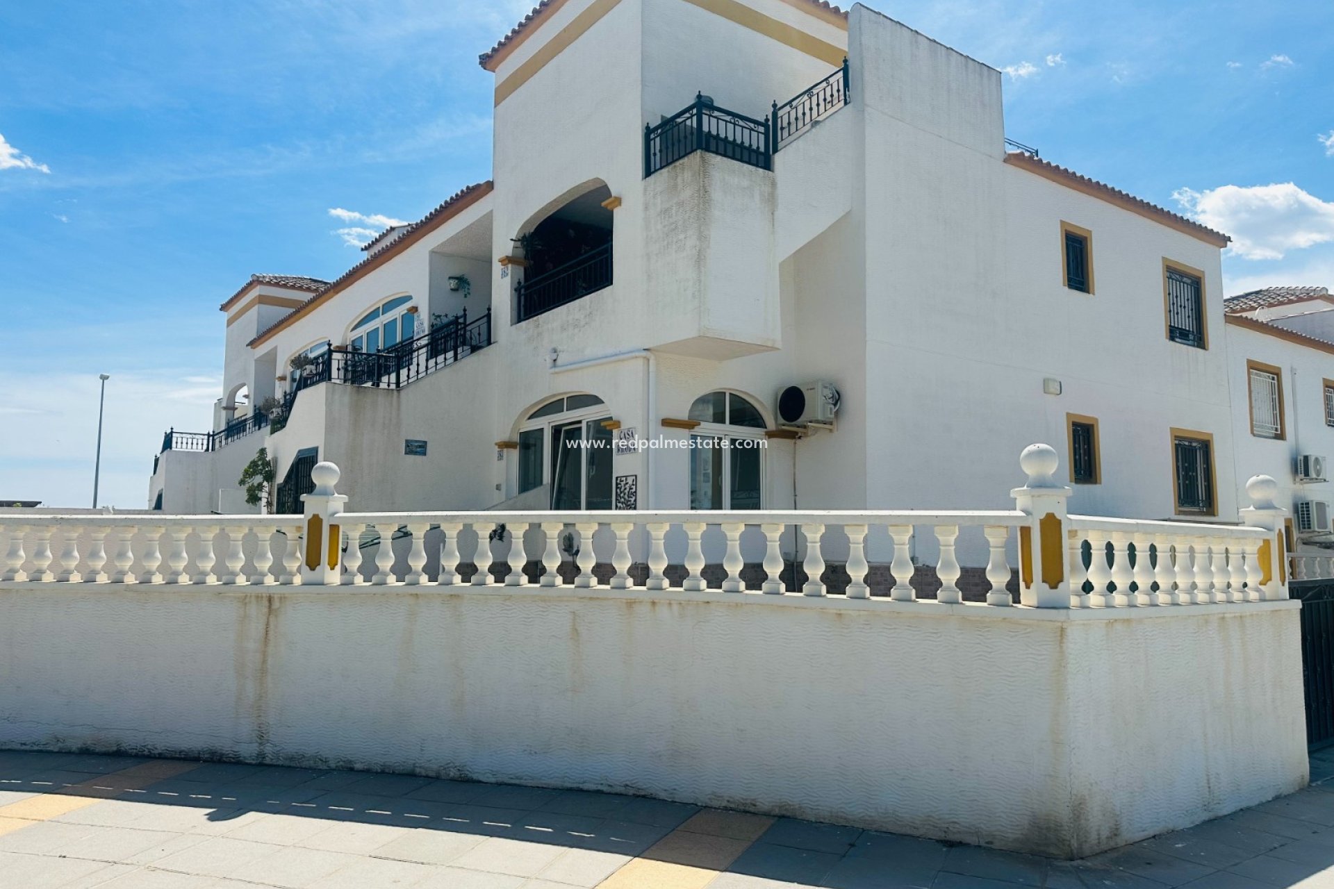 Videresalg - Leilighet -
Orihuela Costa - Inland