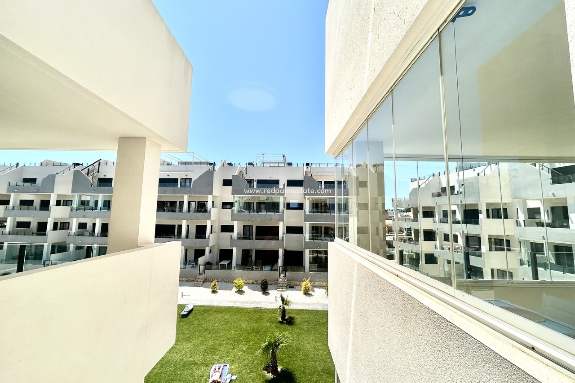 Videresalg - Leilighet -
Orihuela Costa - Inland
