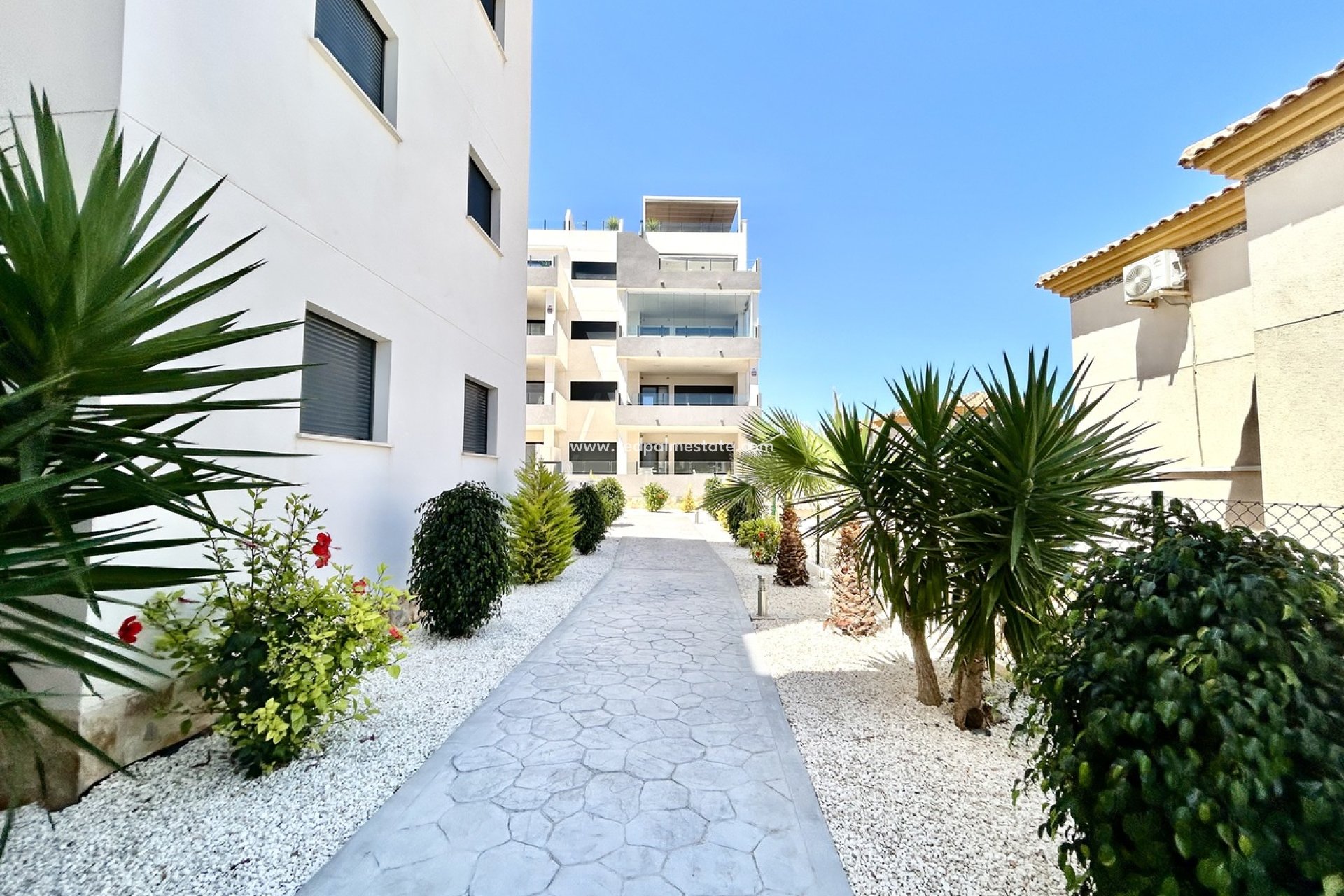 Videresalg - Leilighet -
Orihuela Costa - Inland