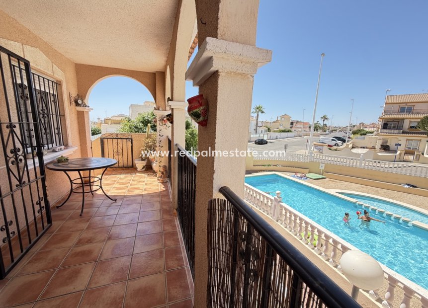 Videresalg - Leilighet -
Orihuela Costa - La Zenia