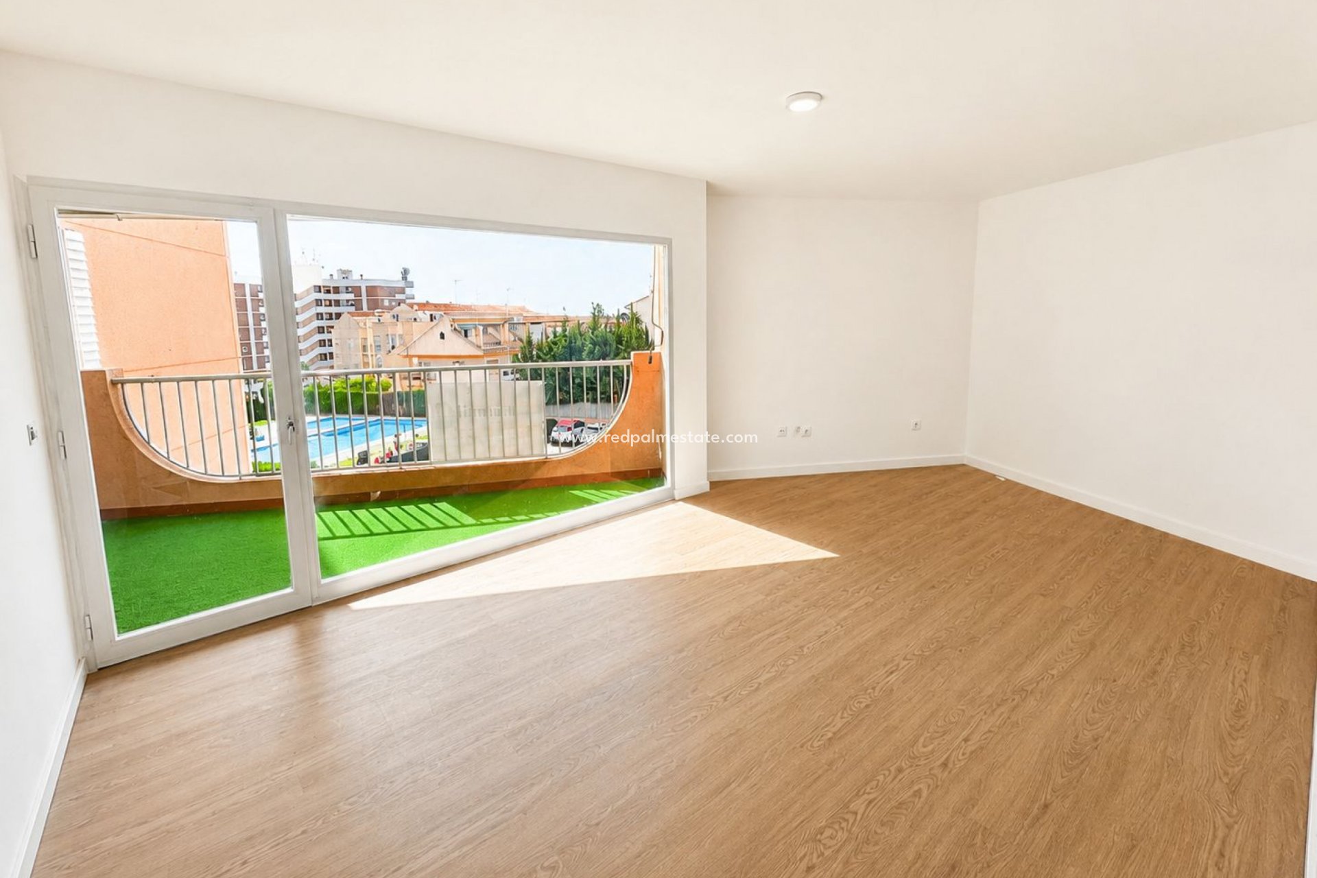 Videresalg - Leilighet -
Orihuela Costa - La Zenia