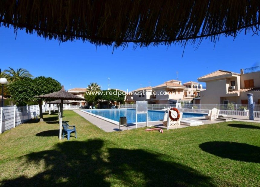 Videresalg - Leilighet -
Orihuela Costa - La Zenia