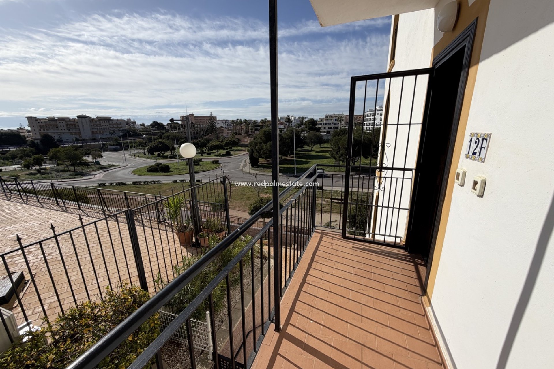 Videresalg - Leilighet -
Orihuela Costa - La Zenia