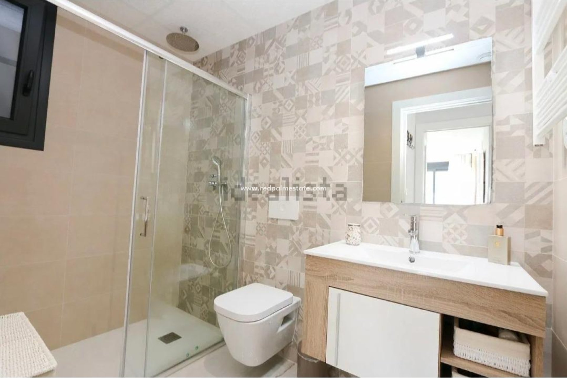 Videresalg - Leilighet -
Orihuela Costa - Los Almendros-la Florida