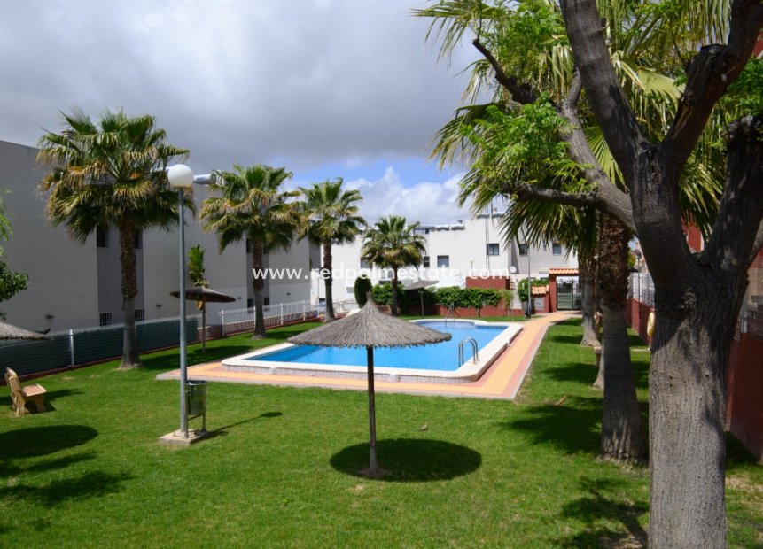 Videresalg - Leilighet -
Orihuela Costa - Los altos