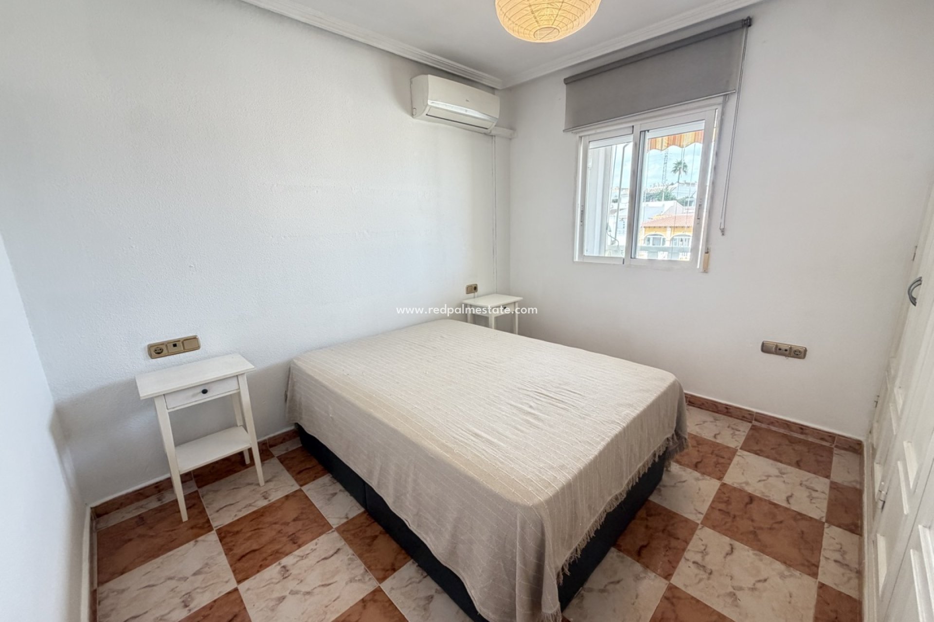 Videresalg - Leilighet -
Orihuela Costa - Villamartín