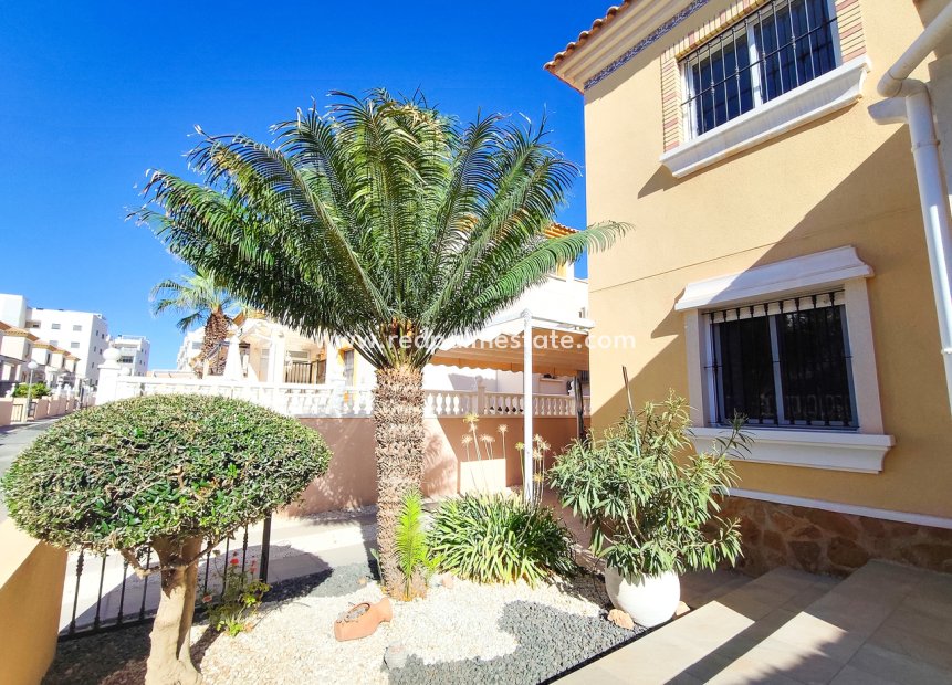 Videresalg - Leilighet -
Orihuela Costa - Villamartín
