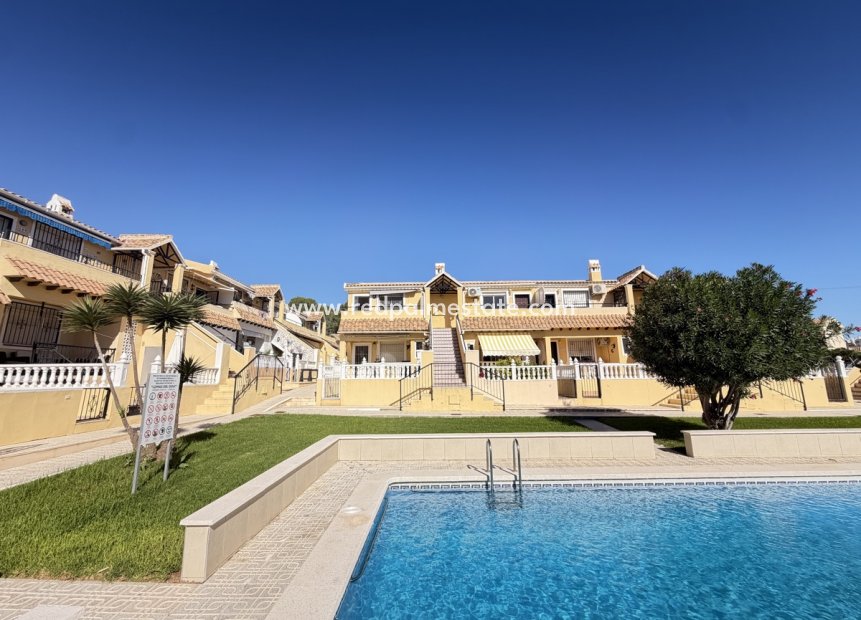 Videresalg - Leilighet -
Orihuela Costa - Villamartín