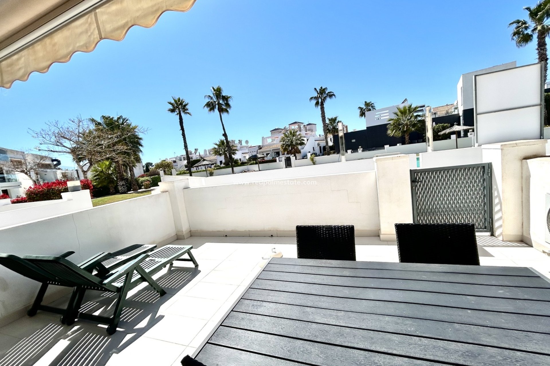 Videresalg - Leilighet -
Orihuela Costa - Villamartín