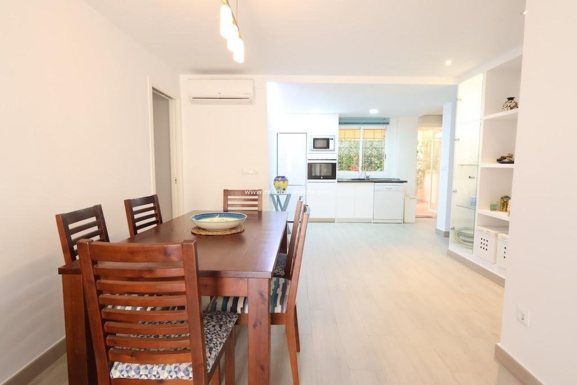 Videresalg - Leilighet -
Orihuela Costa
