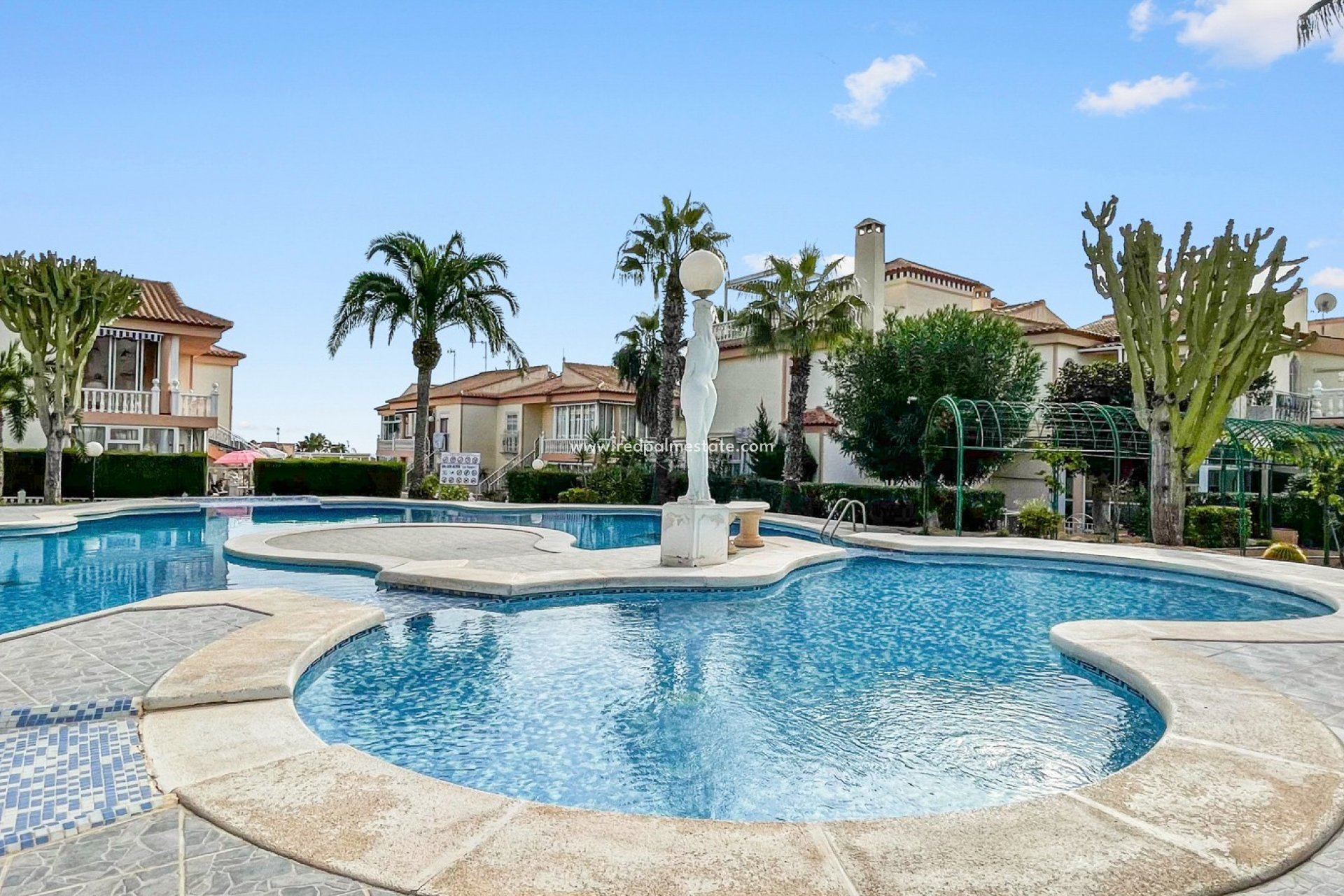 Videresalg - Leilighet -
Orihuela Costa