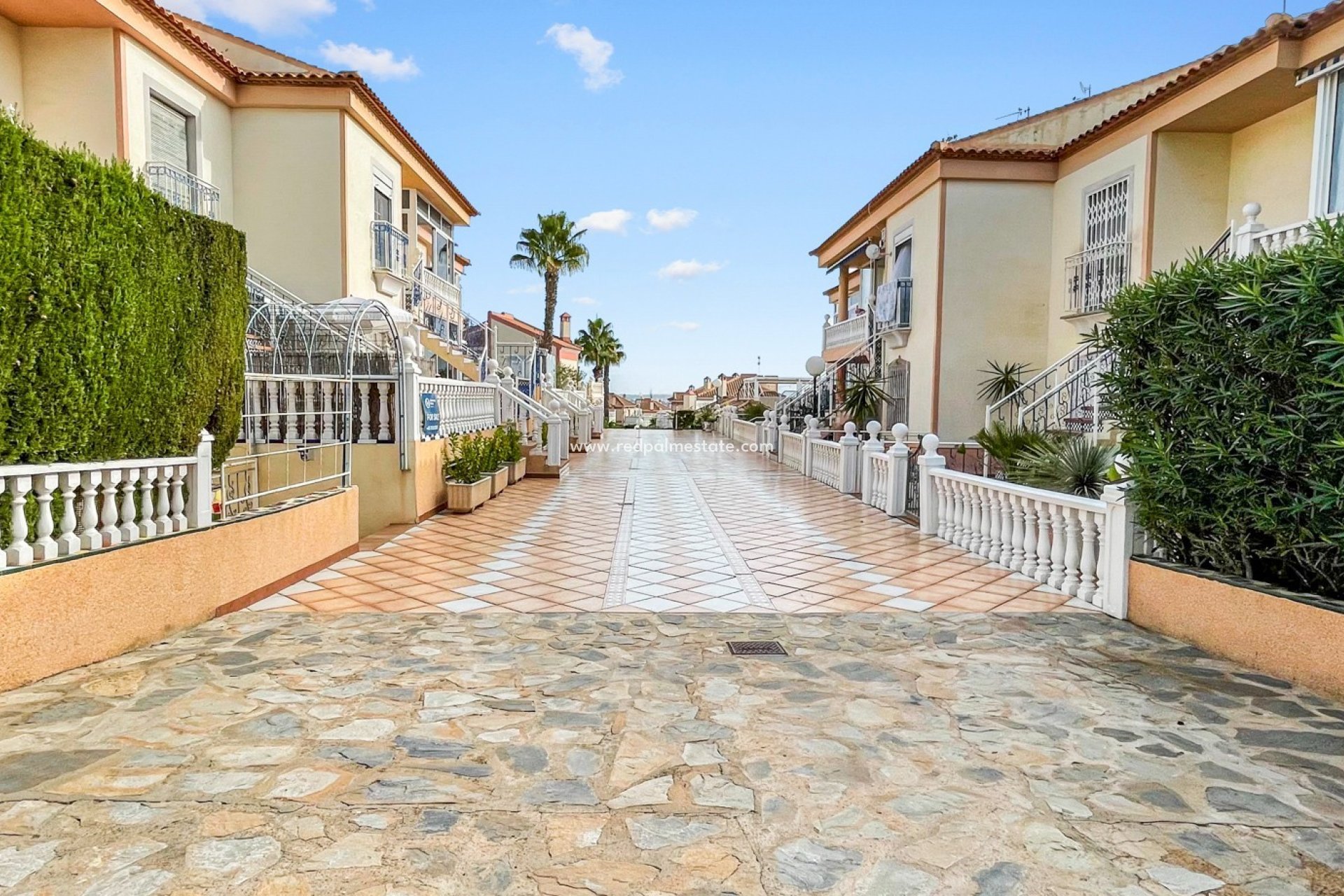 Videresalg - Leilighet -
Orihuela Costa
