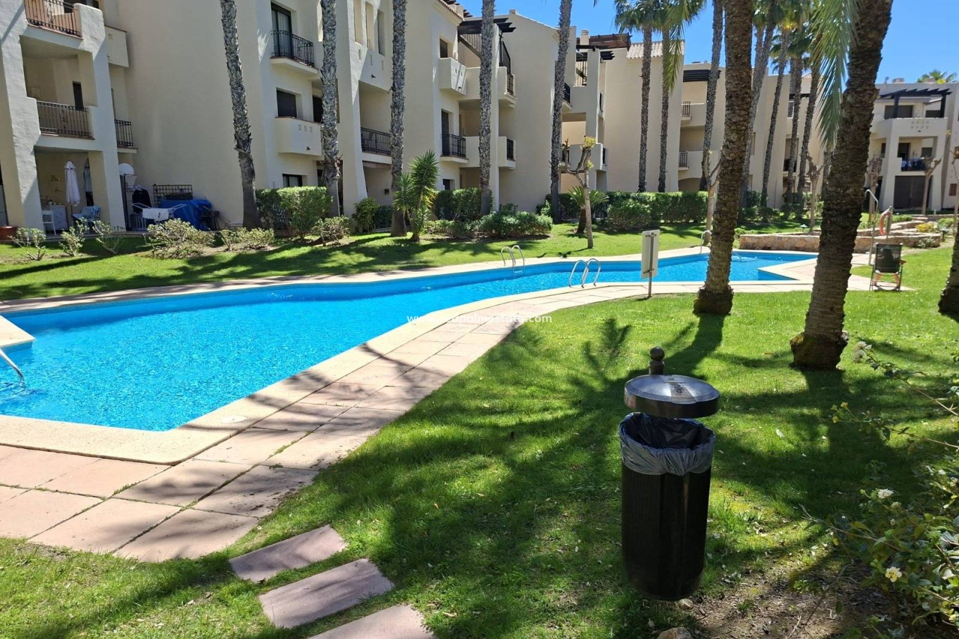 Videresalg - Leilighet -
San Javier - Roda