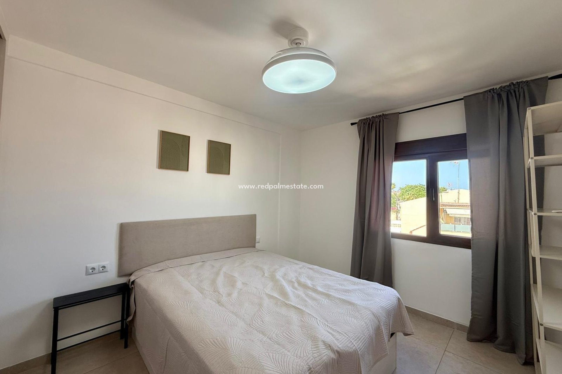 Videresalg - Leilighet -
Torrevieja - Calas blanca
