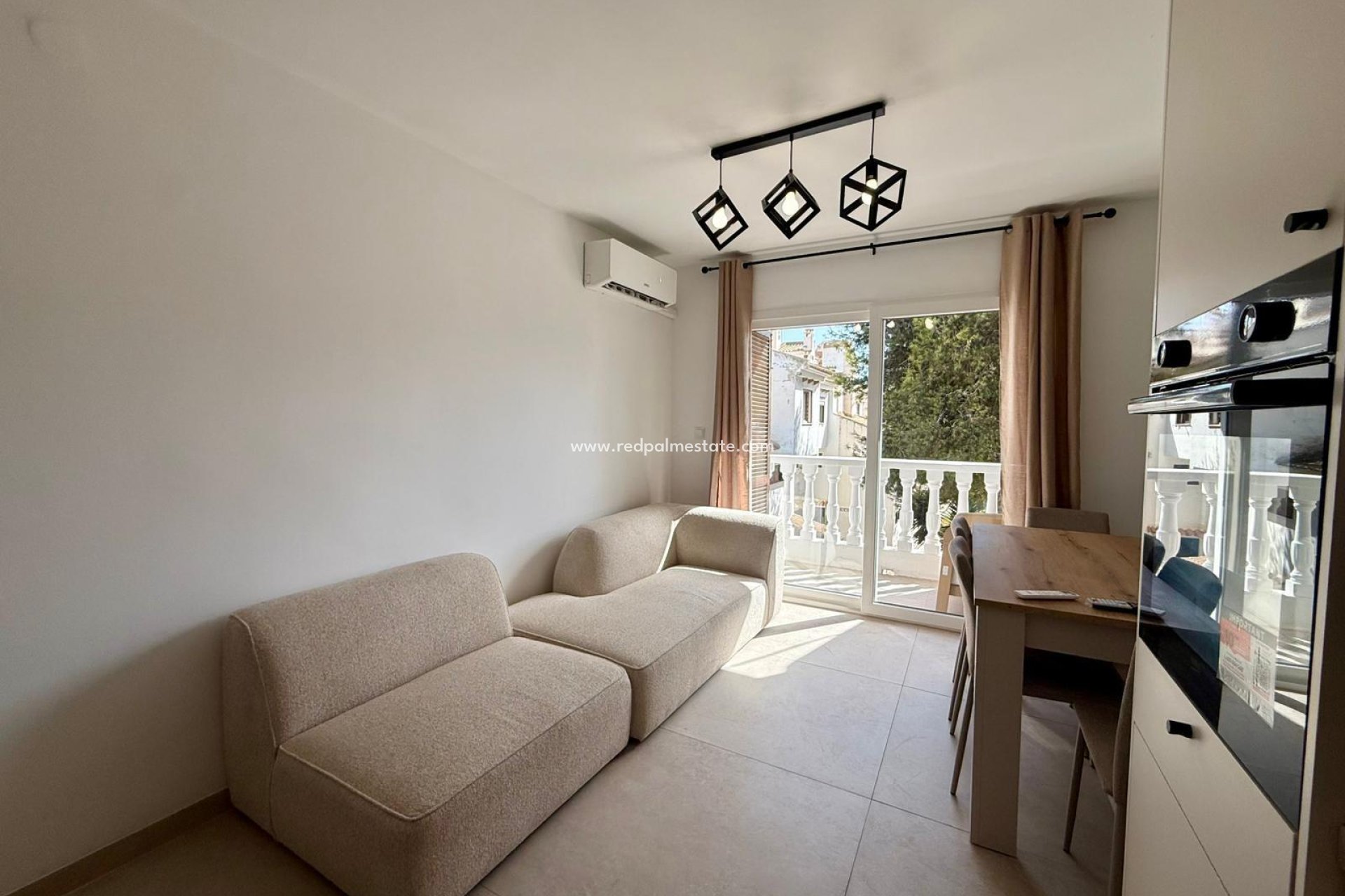 Videresalg - Leilighet -
Torrevieja - Calas blanca