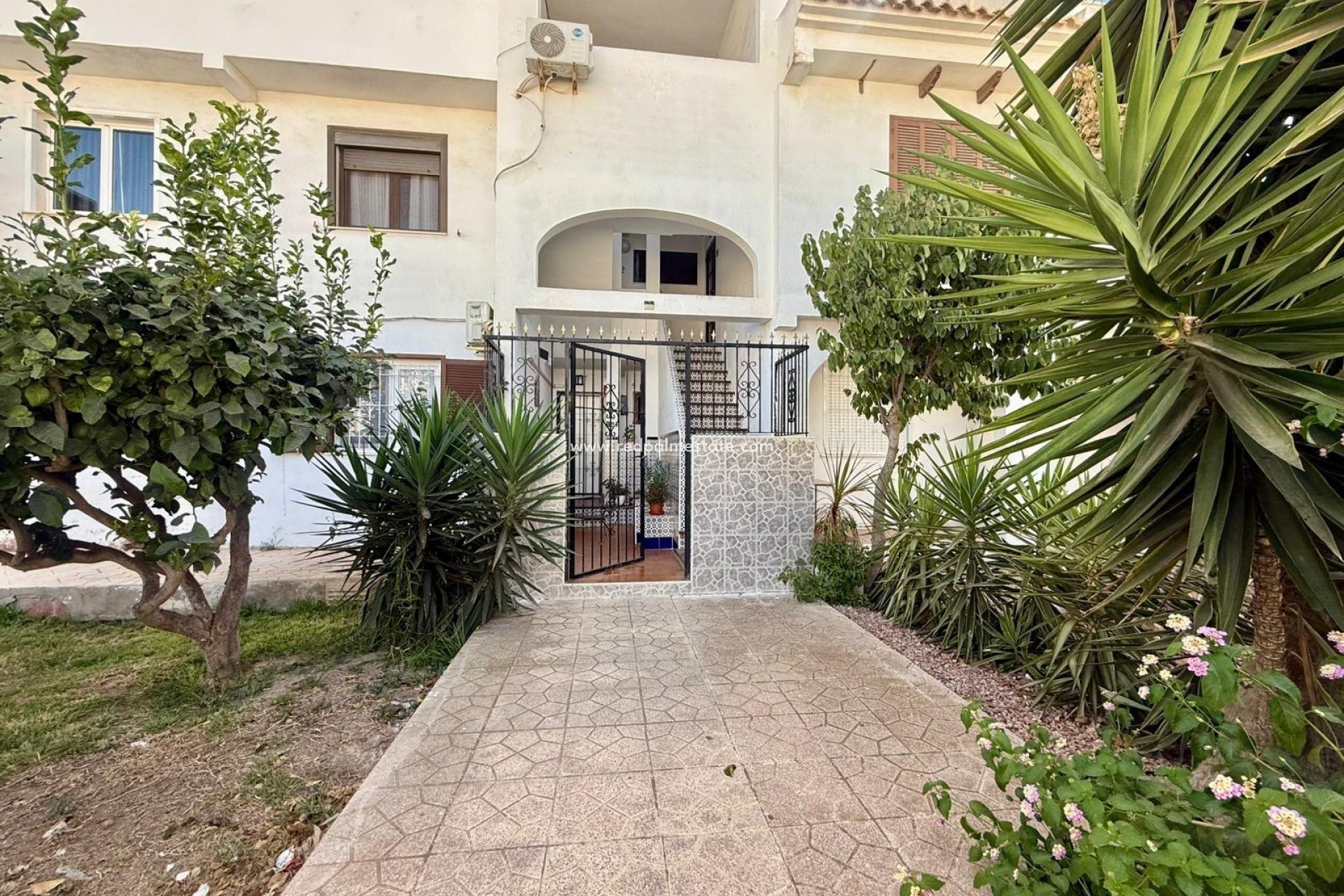 Videresalg - Leilighet -
Torrevieja - Calas blanca