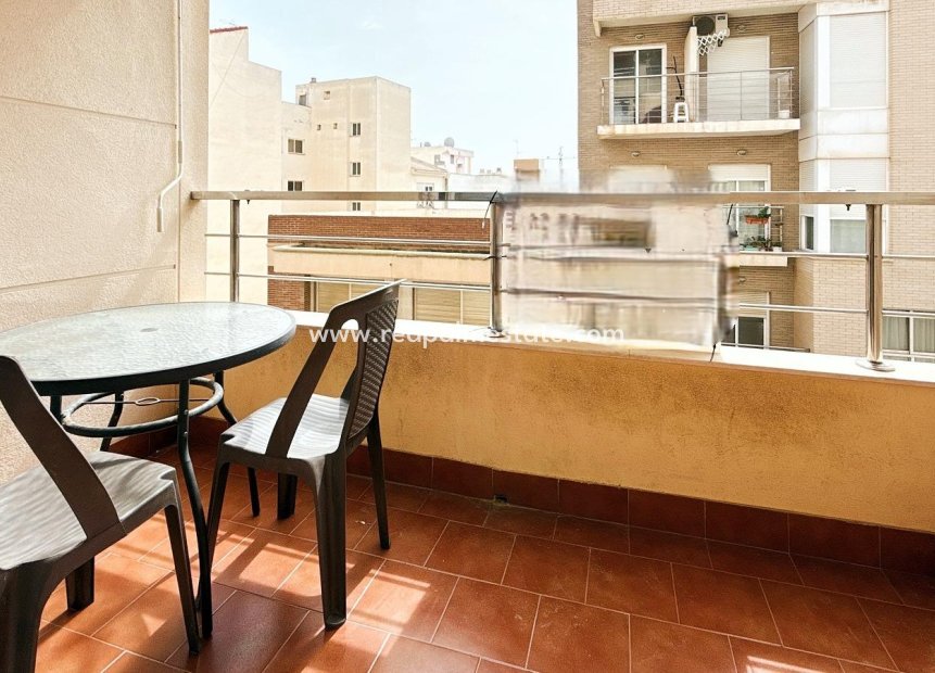 Videresalg - Leilighet -
Torrevieja - Center
