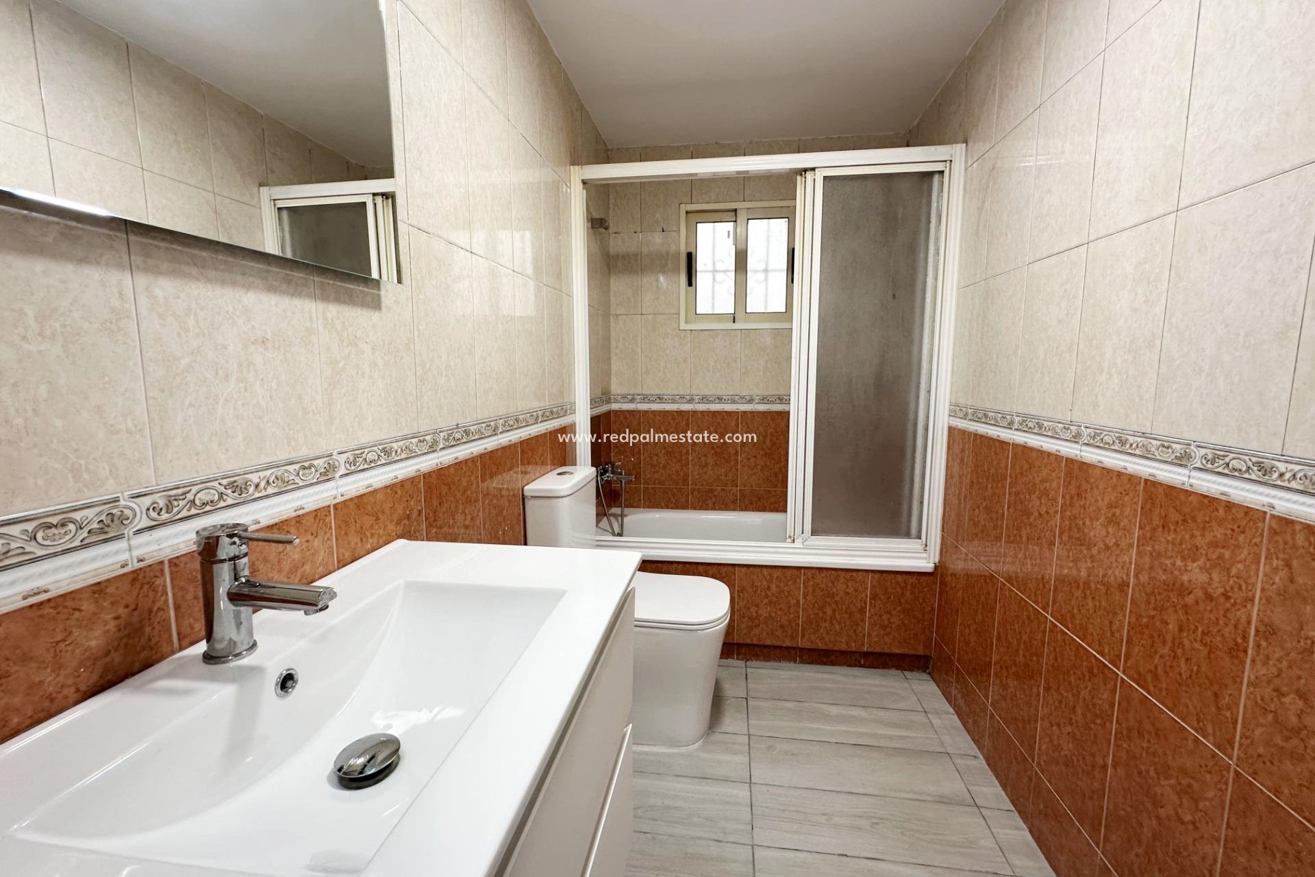 Videresalg - Leilighet -
Torrevieja - Centro Torrevieja