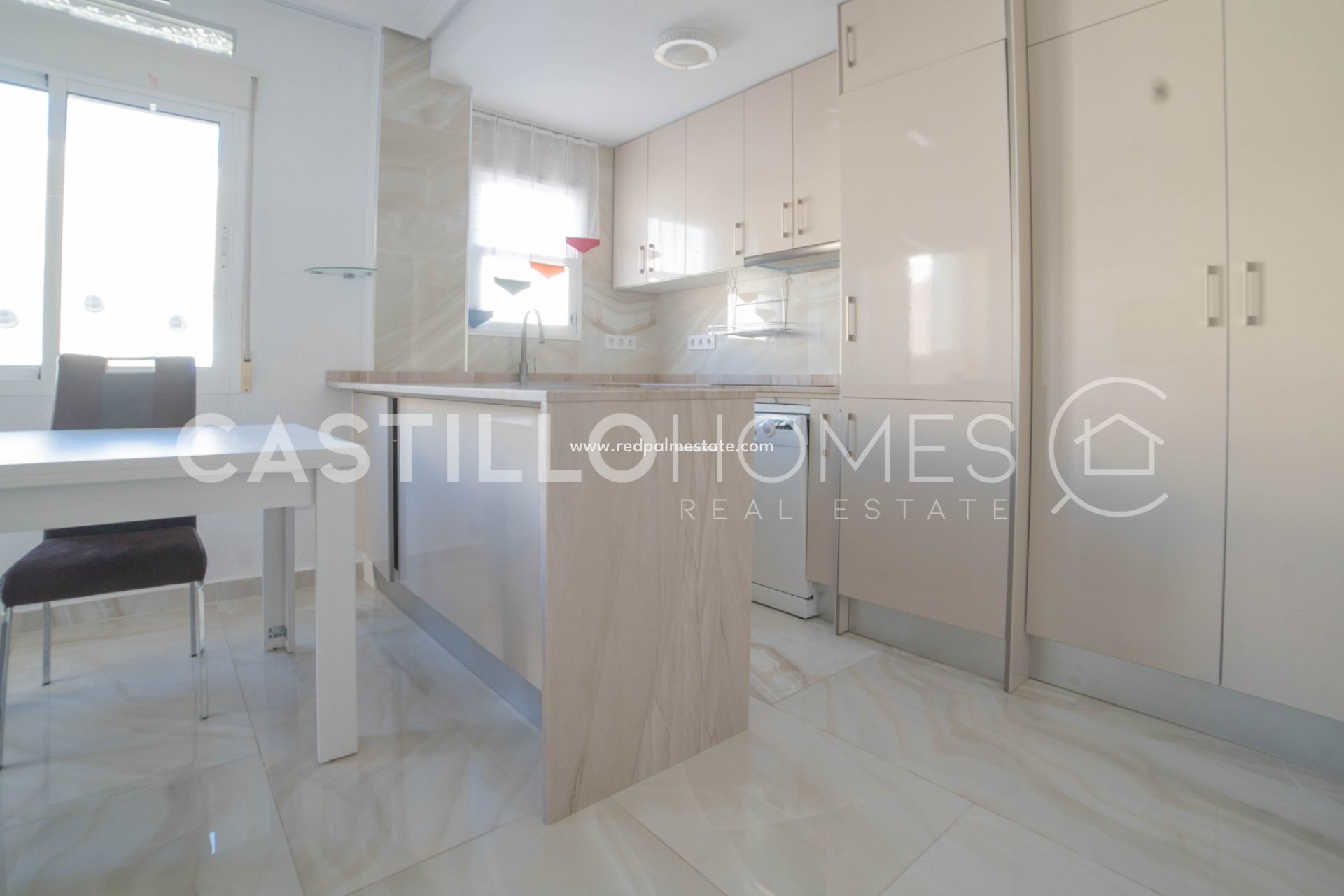 Videresalg - Leilighet -
Torrevieja - Centro Torrevieja