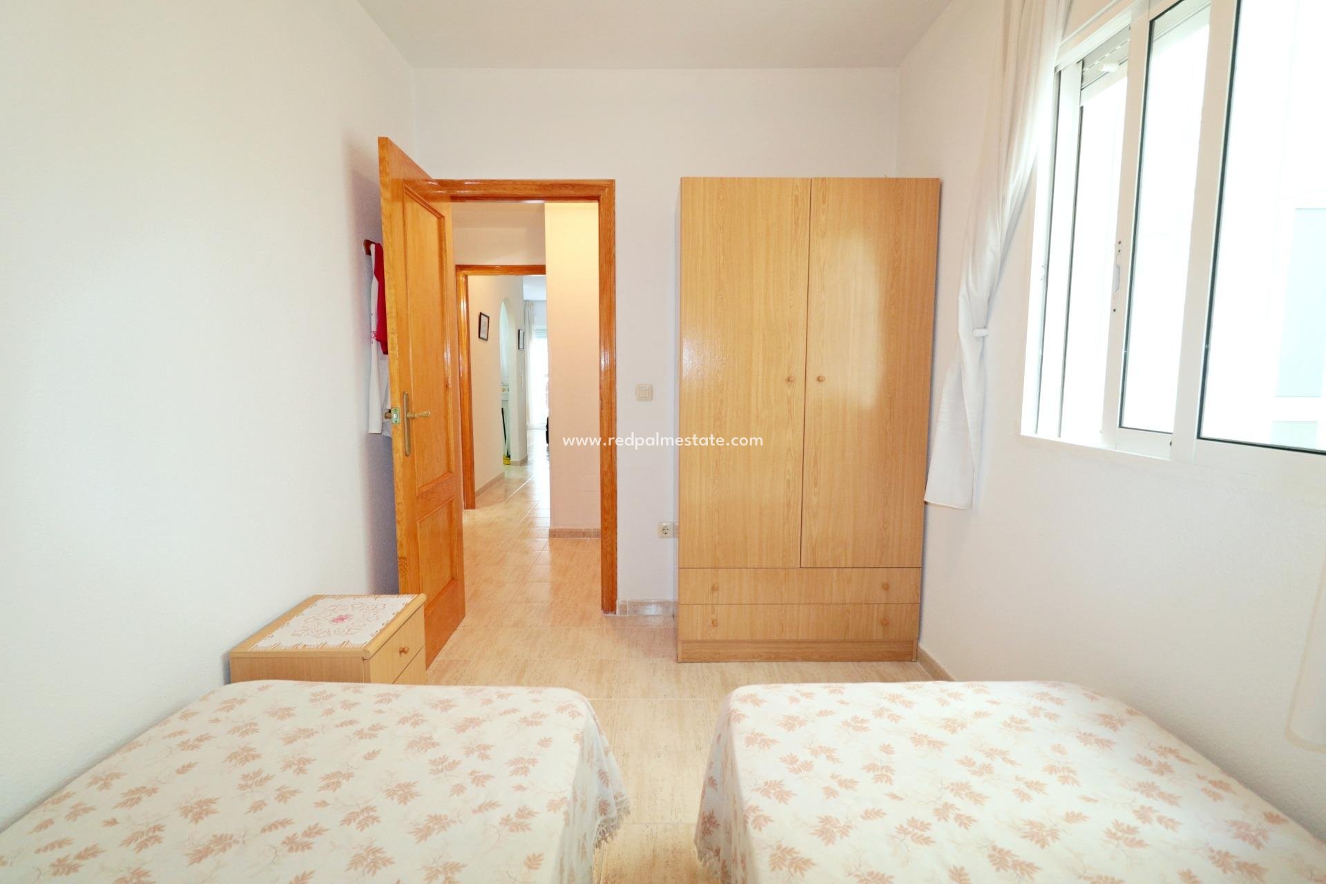 Videresalg - Leilighet -
Torrevieja - El Acequión - Los Náufragos