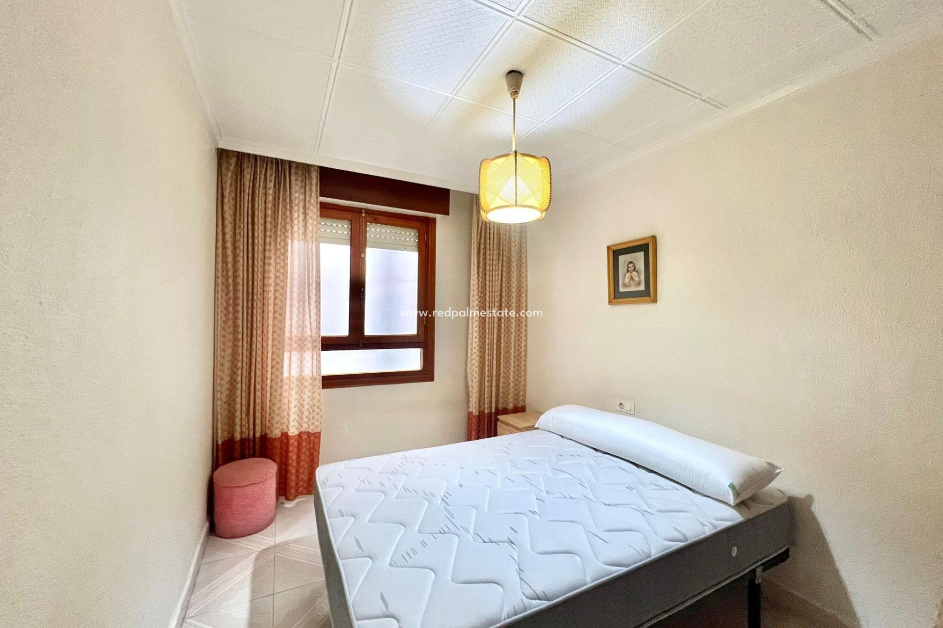 Videresalg - Leilighet -
Torrevieja - El Acequión - Los Náufragos