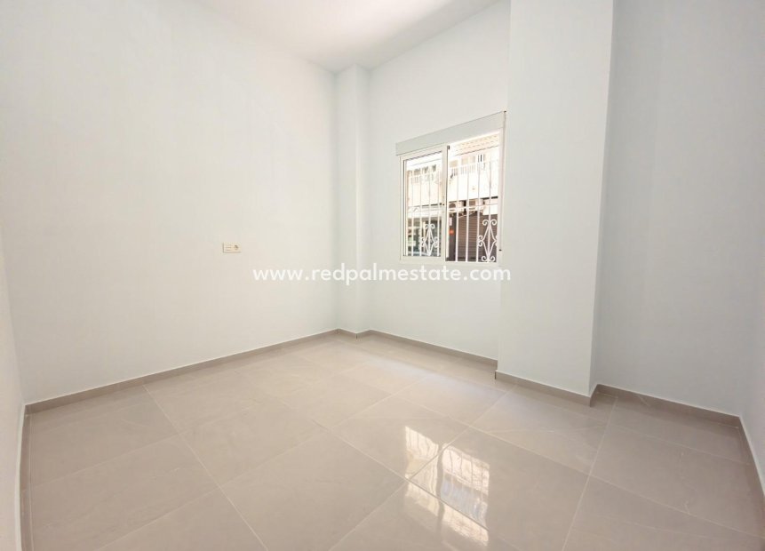 Videresalg - Leilighet -
Torrevieja - El Acequión - Los Náufragos