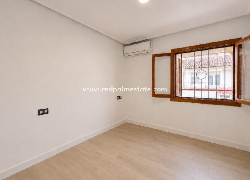 Videresalg - Leilighet -
Torrevieja - El Acequión - Los Náufragos