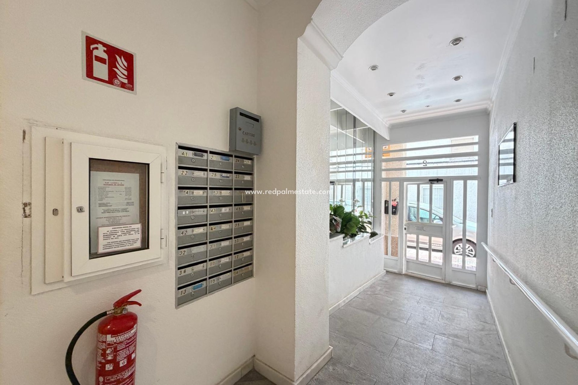 Videresalg - Leilighet -
Torrevieja - El Acequión - Los Náufragos