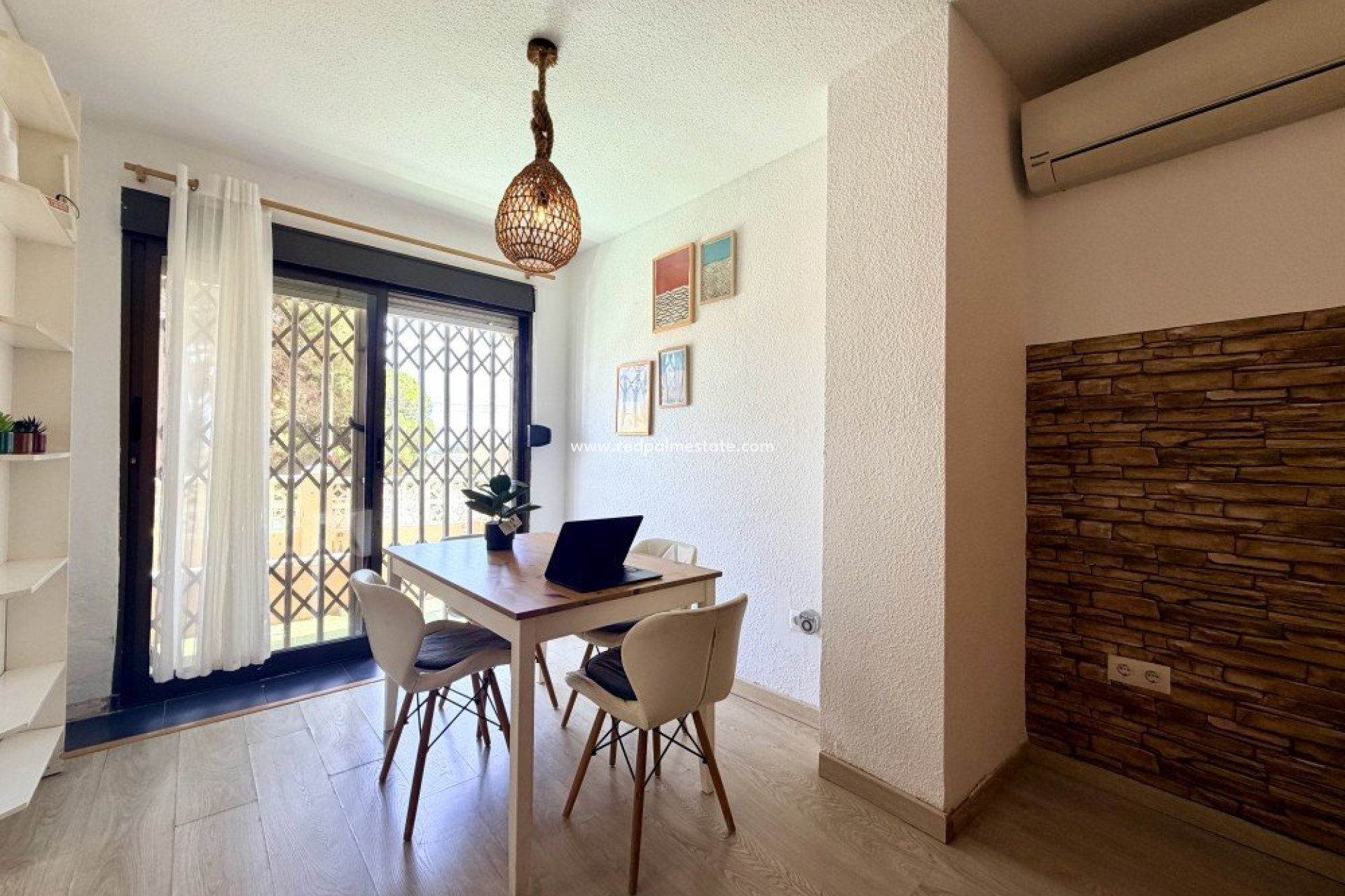Videresalg - Leilighet -
Torrevieja - La Mata