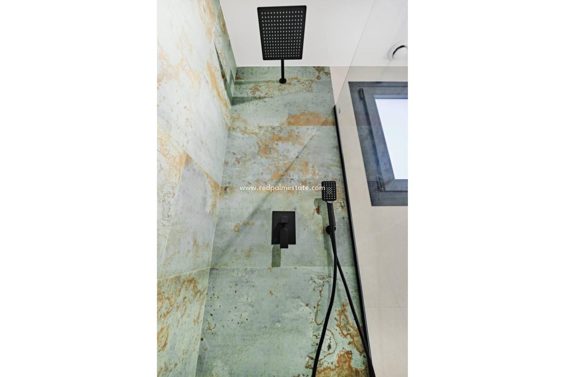 Videresalg - Leilighet -
Torrevieja - La Veleta