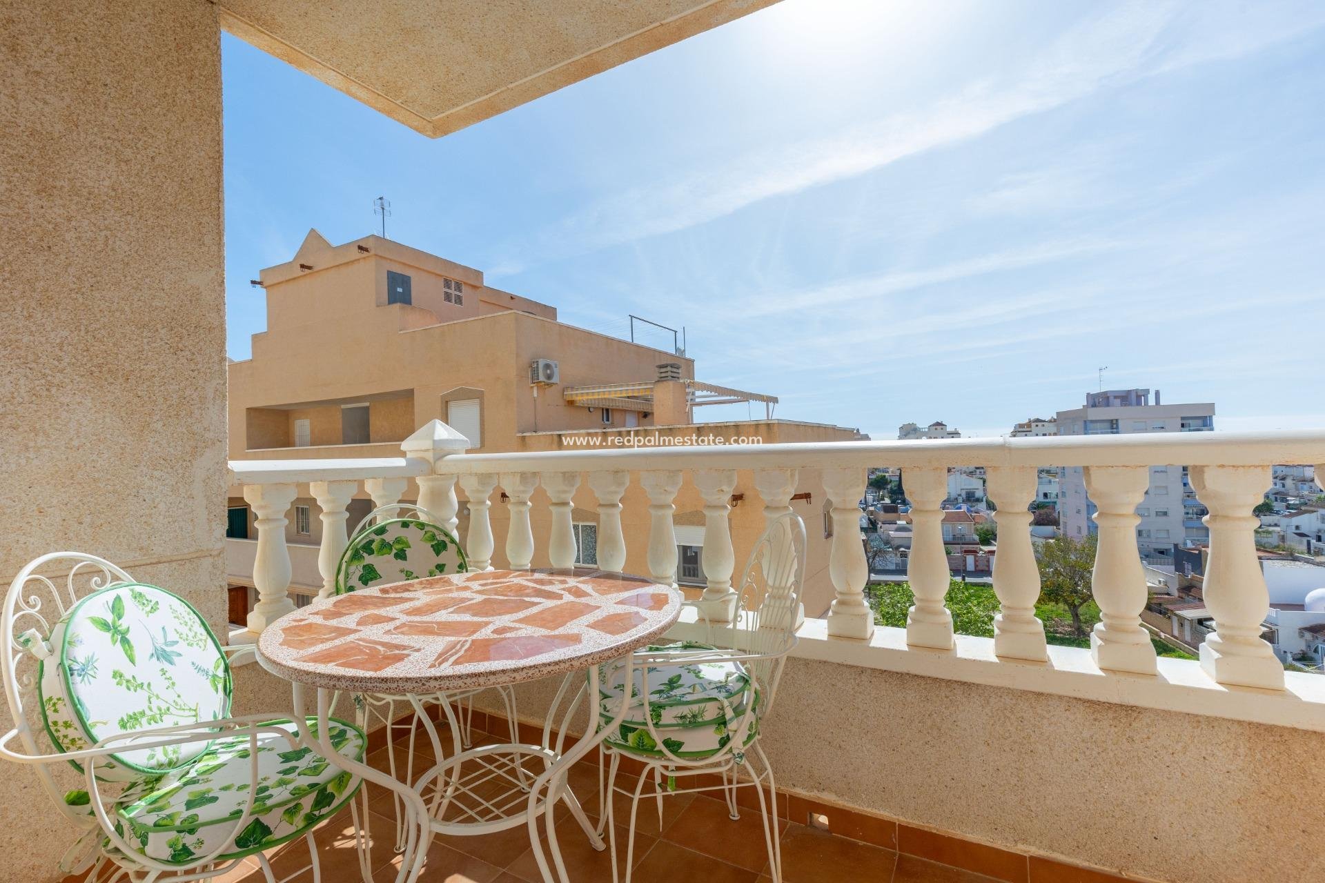 Videresalg - Leilighet -
Torrevieja - Nueva Torrevieja - Aguas Nuevas