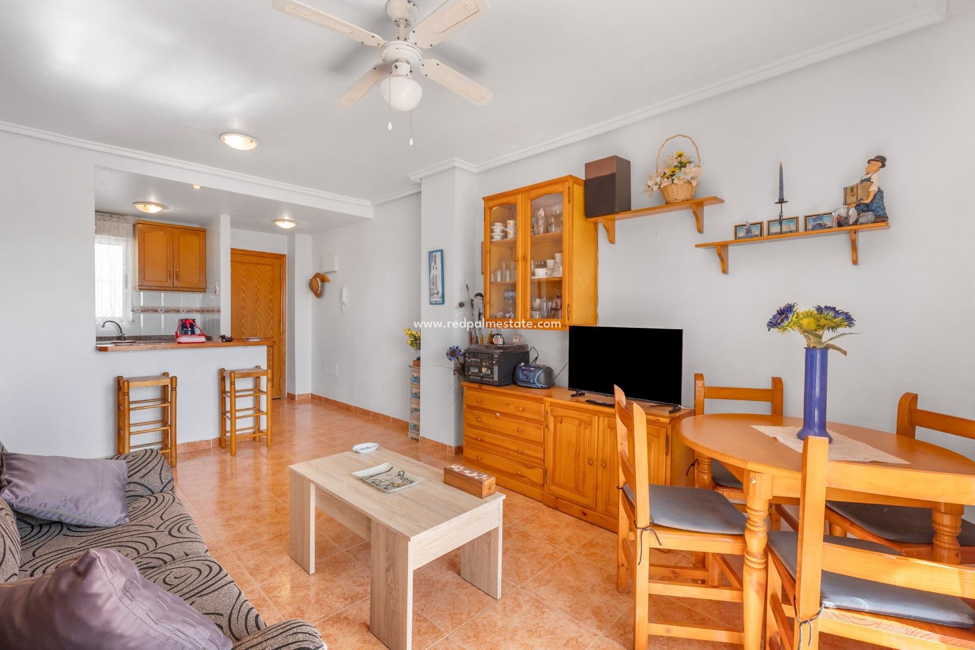 Videresalg - Leilighet -
Torrevieja - Nueva Torrevieja - Aguas Nuevas