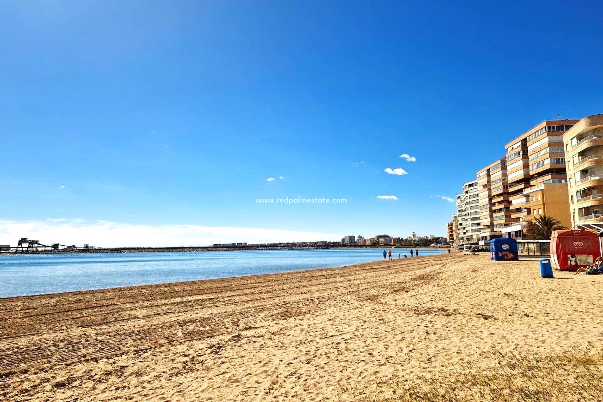 Videresalg - Leilighet -
Torrevieja - PARQUE DE LAS NACIONES
