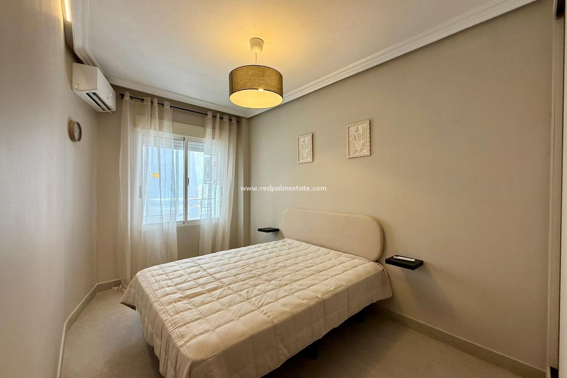 Videresalg - Leilighet -
Torrevieja - Playa del Cura