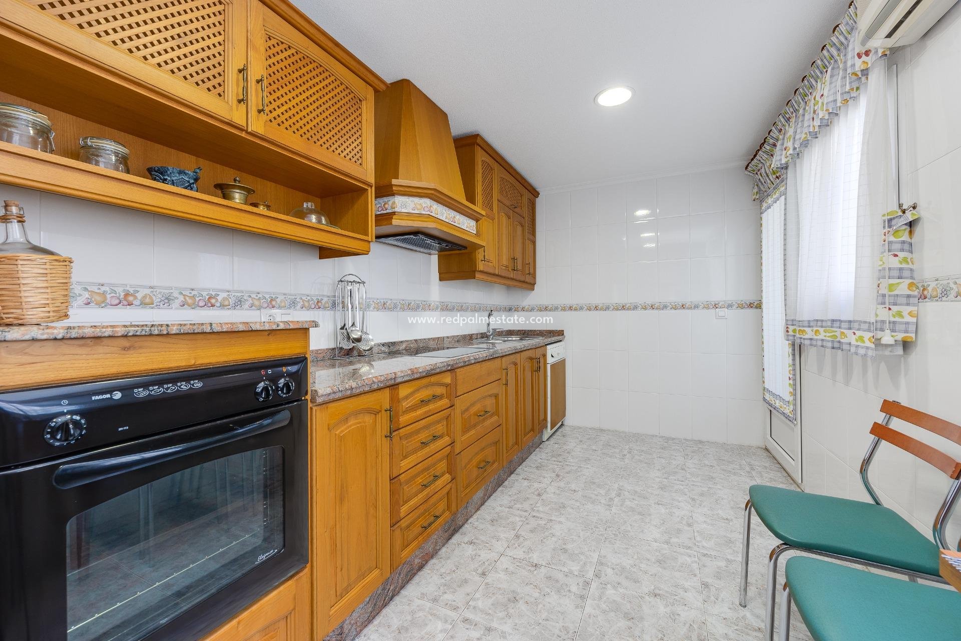 Videresalg - Leilighet -
Torrevieja - Playa del Cura