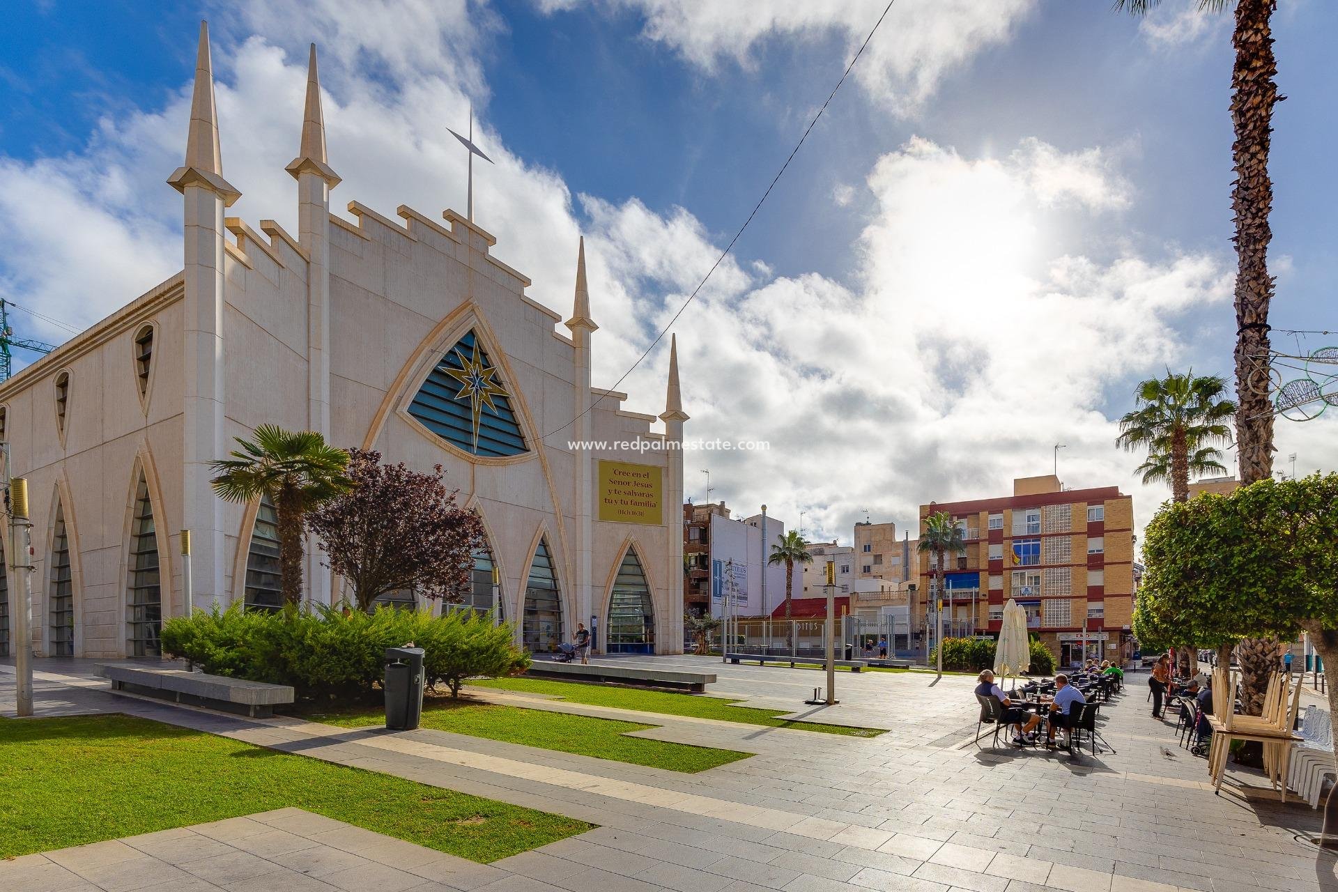 Videresalg - Leilighet -
Torrevieja - Playa del Cura