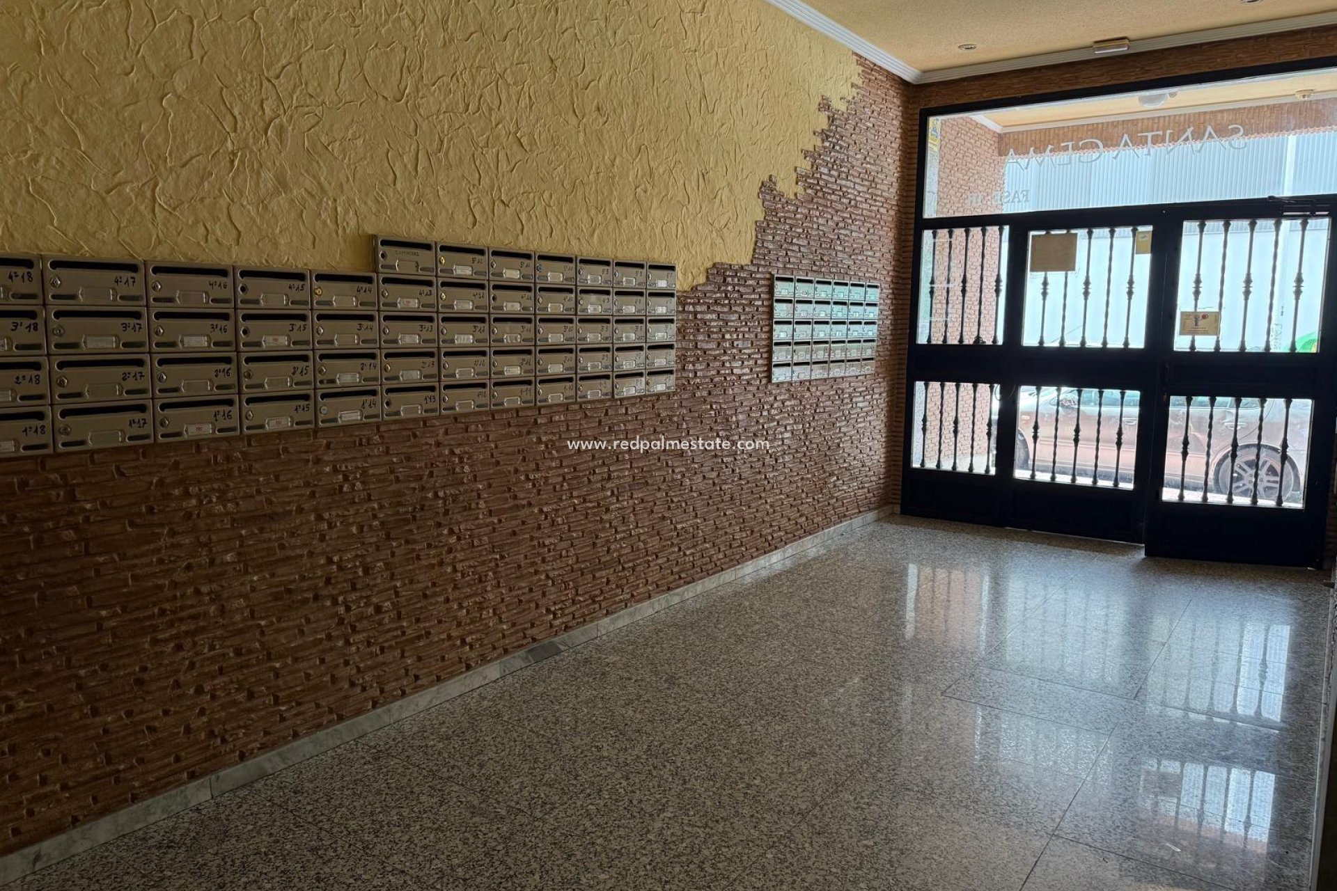 Videresalg - Leilighet -
Torrevieja - Playa del Cura
