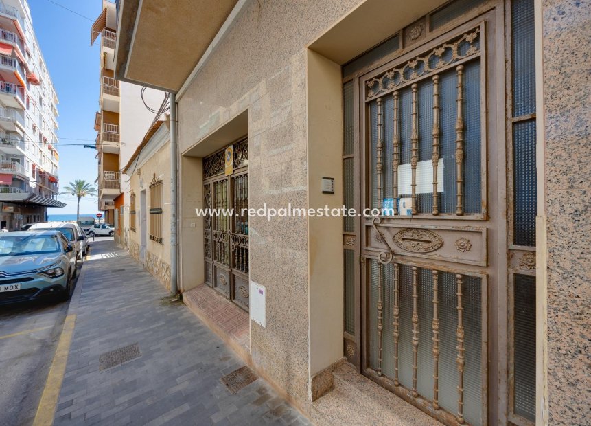 Videresalg - Leilighet -
Torrevieja - Playa del Cura