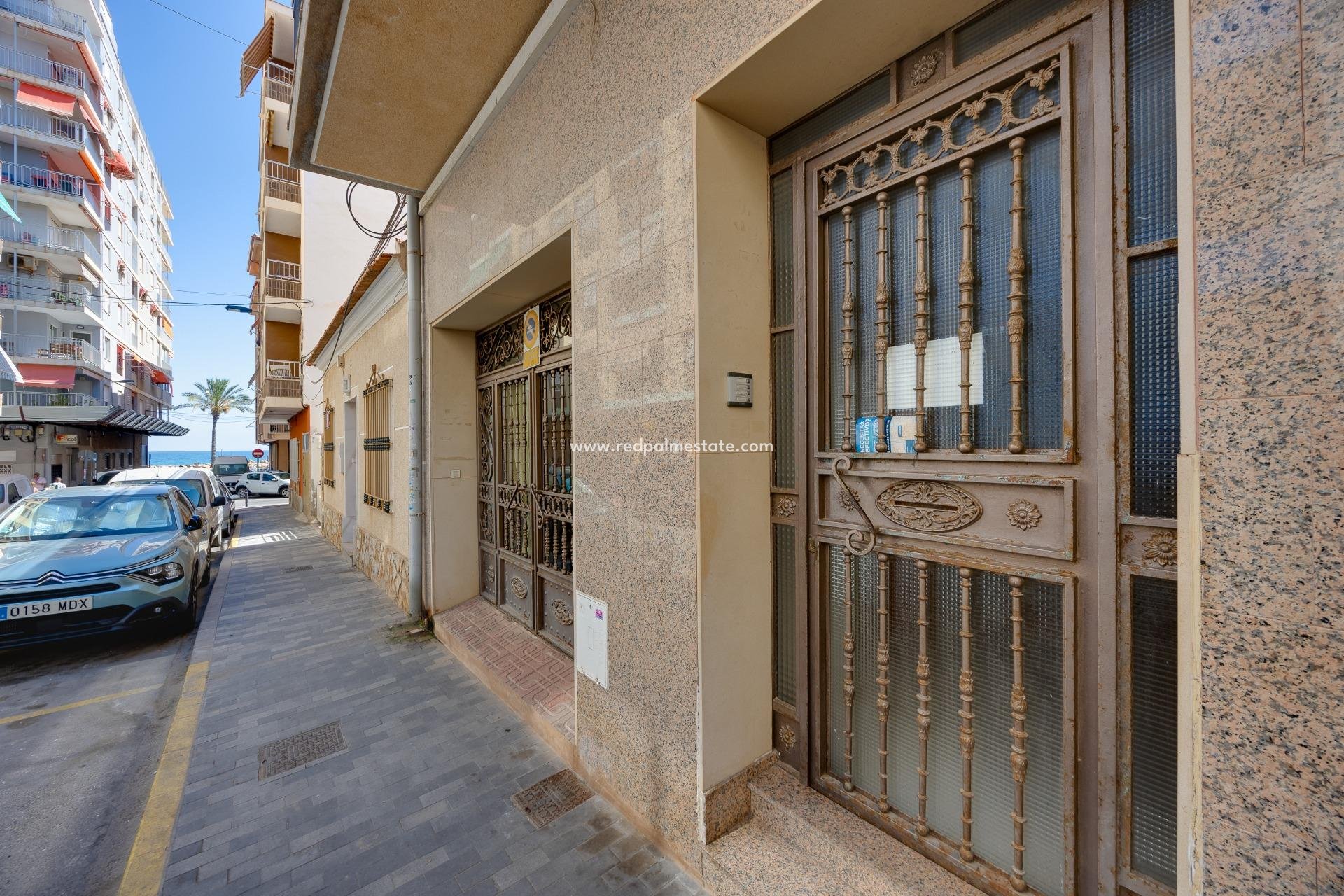 Videresalg - Leilighet -
Torrevieja - Playa del Cura
