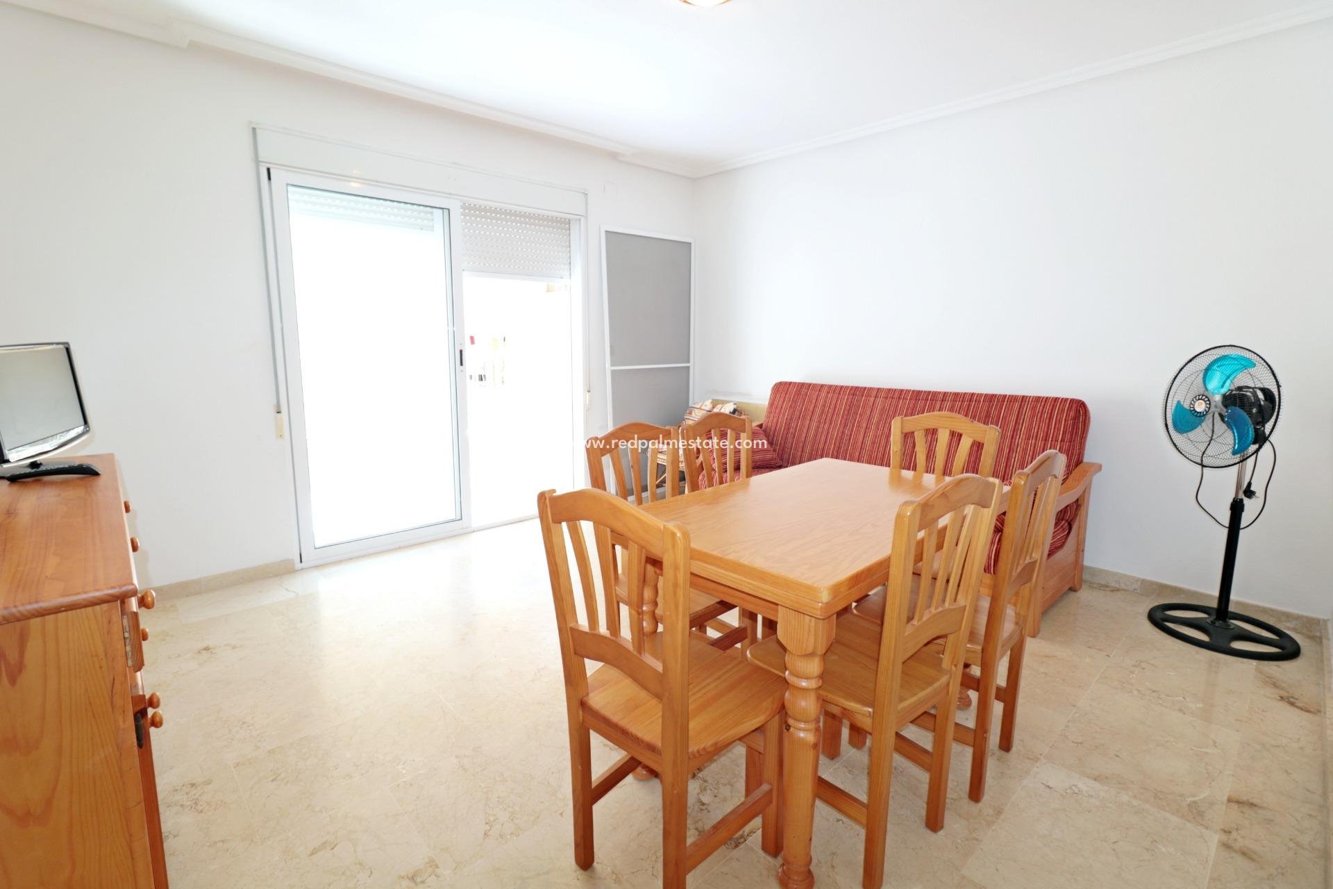 Videresalg - Leilighet -
Torrevieja - Playa del Cura