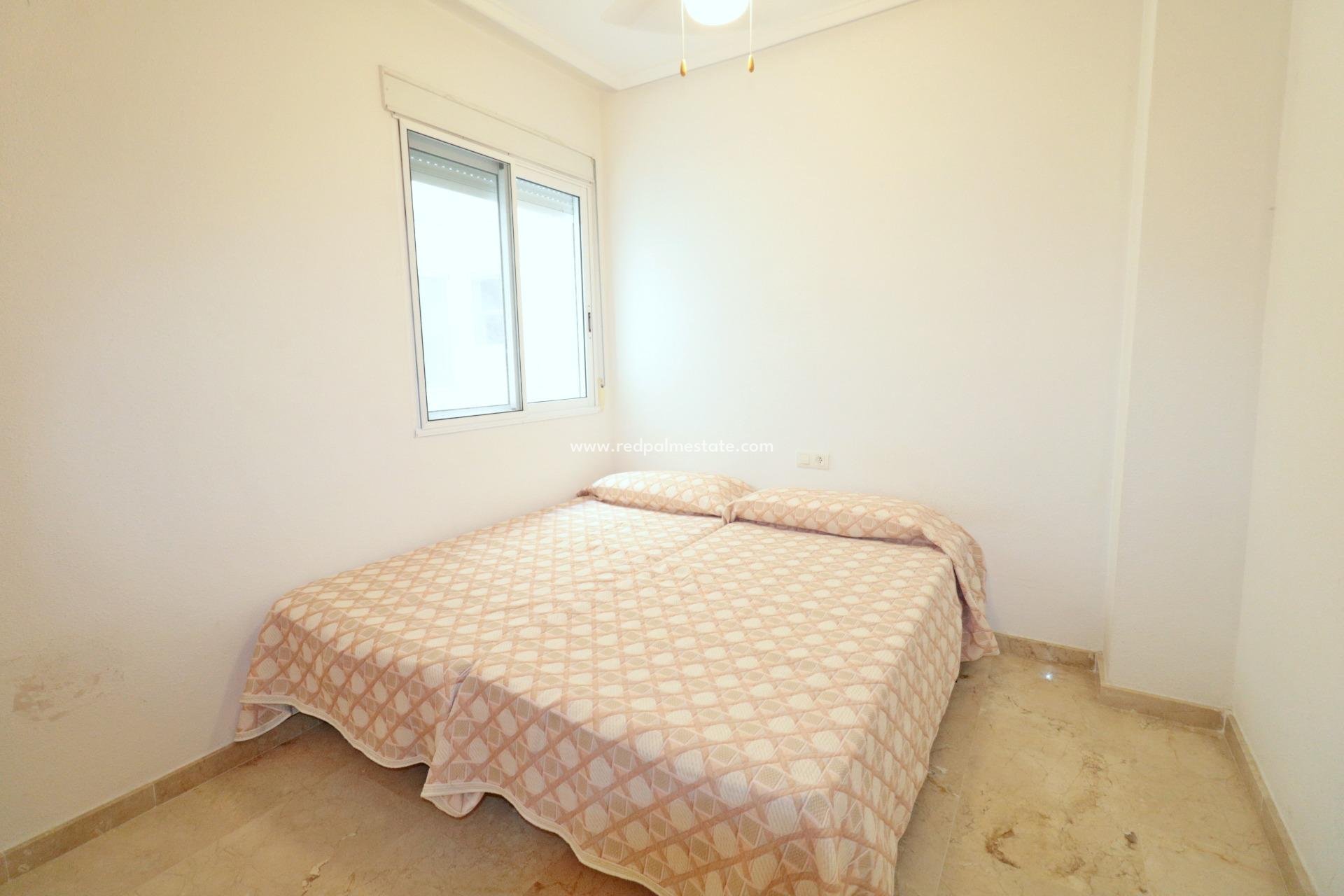 Videresalg - Leilighet -
Torrevieja - Playa del Cura